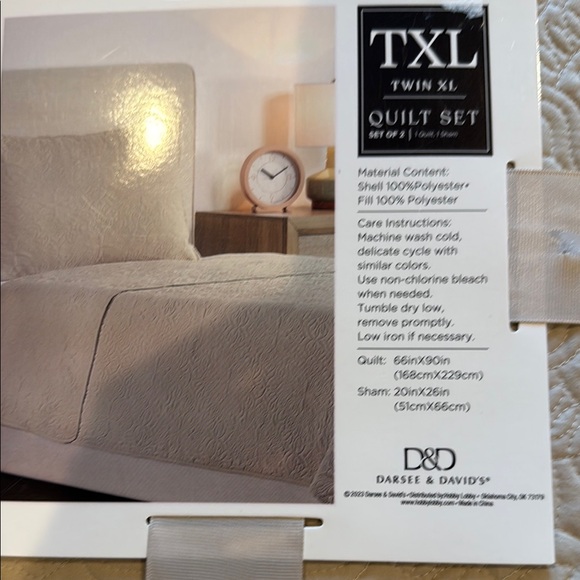 Cream Quilted Bedding Set with Elegant Textured Design - size XL Twin - Picture 4 of 4